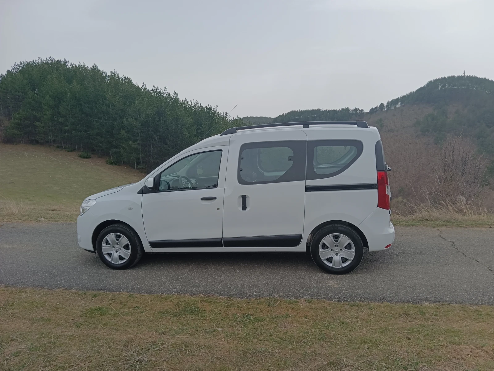 Dacia Dokker 1.5 dci /48 003 km, снимка 5 - Автомобили и джипове - 53827005