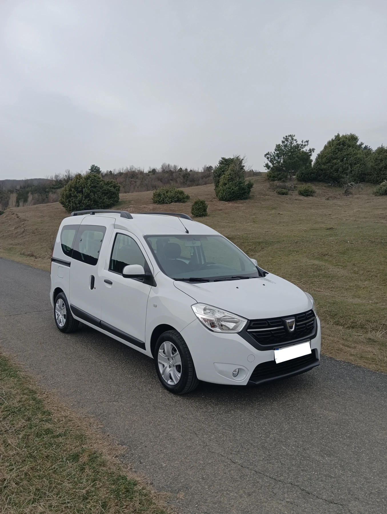 Dacia Dokker 1.5 dci /48 003 km, снимка 4 - Автомобили и джипове - 53827005