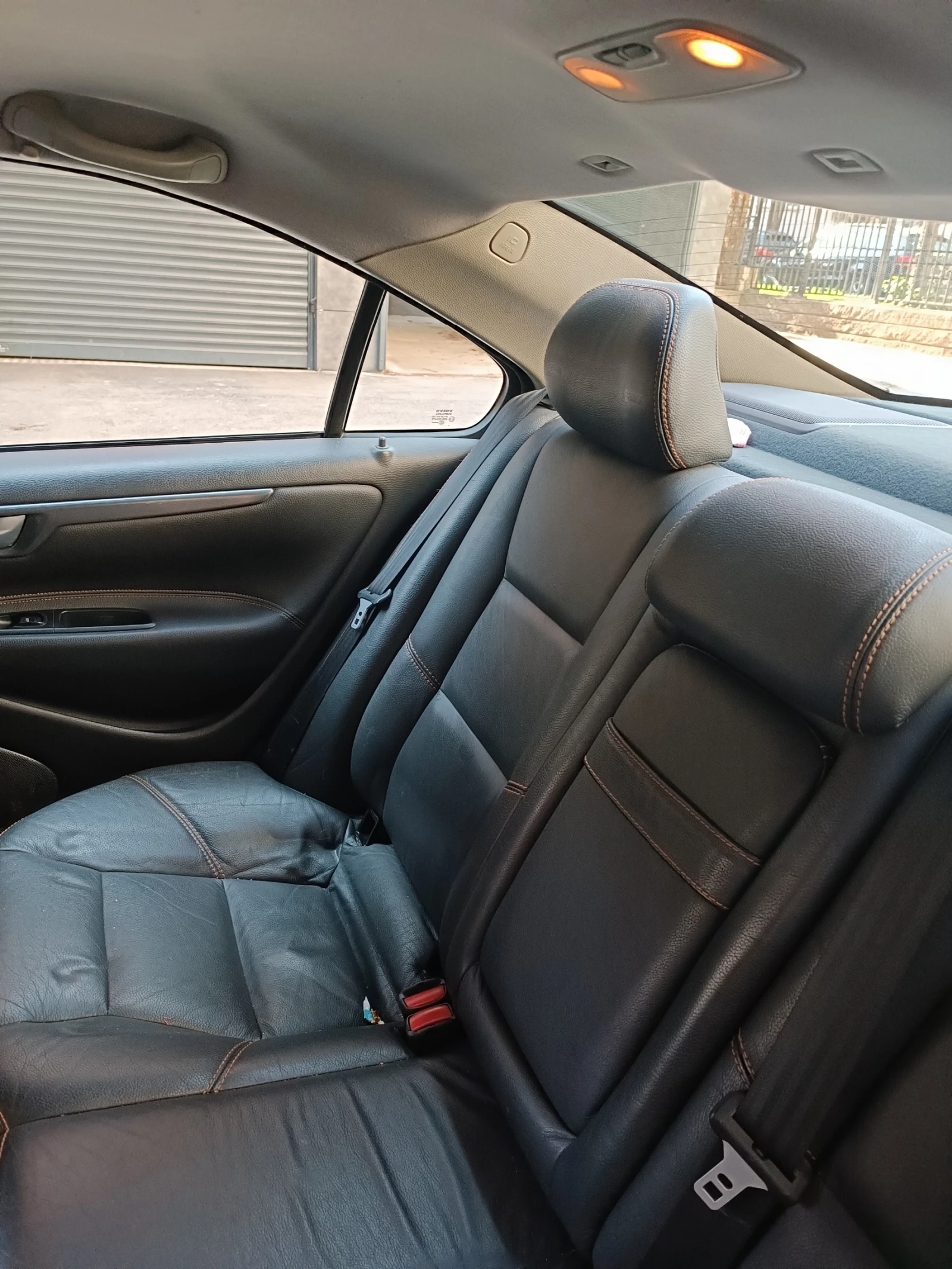 Volvo S60, снимка 16 - Автомобили и джипове - 53880663