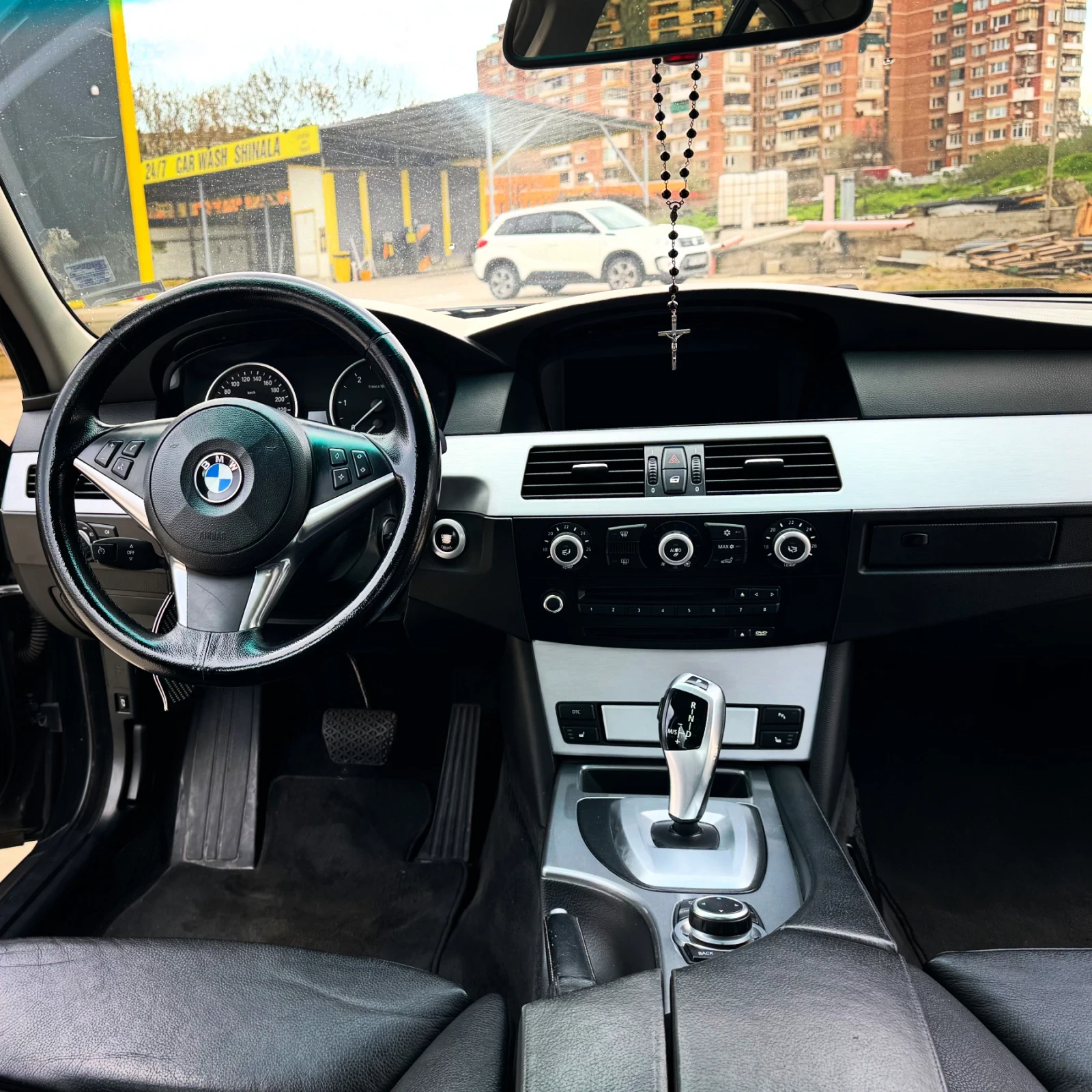 BMW 530 XD FACELIFT, снимка 11 - Автомобили и джипове - 54011026