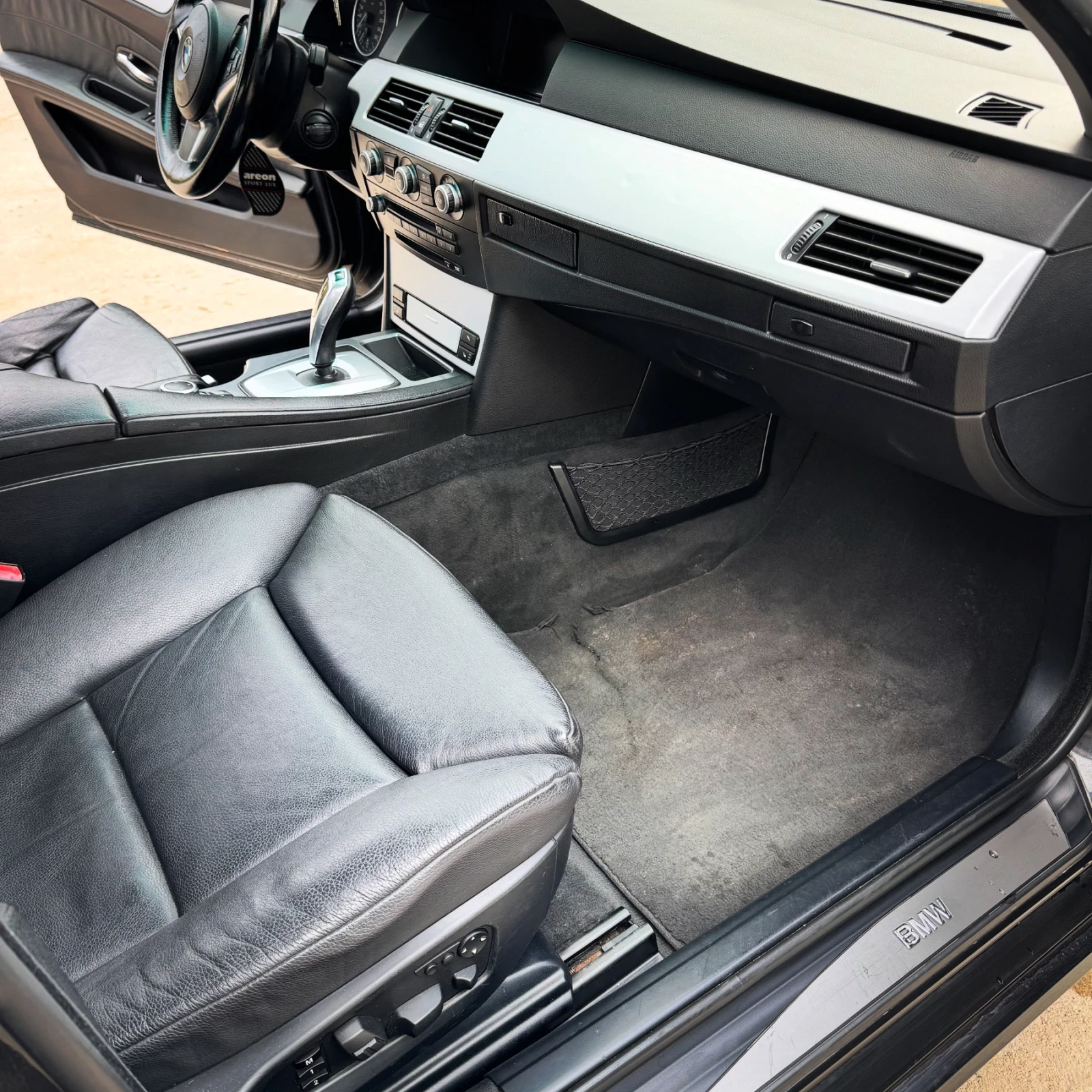 BMW 530 XD FACELIFT, снимка 10 - Автомобили и джипове - 54011026