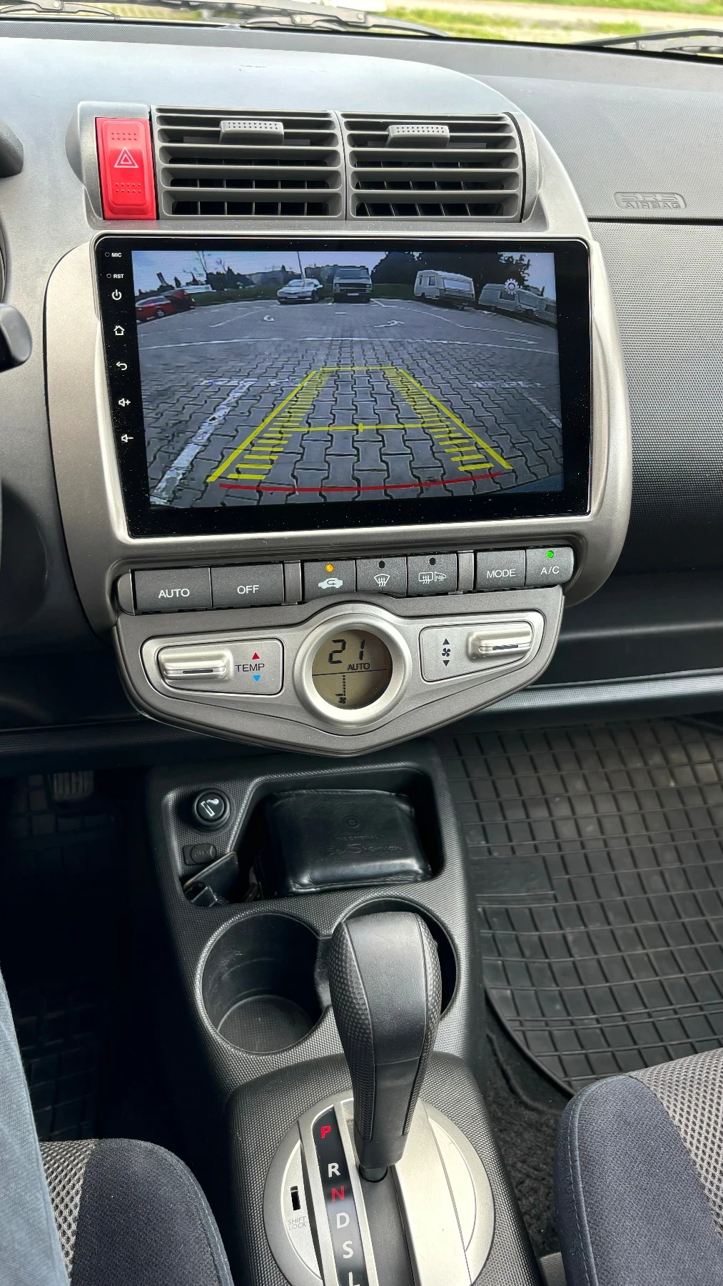 Honda Jazz, снимка 9 - Автомобили и джипове - 54044837