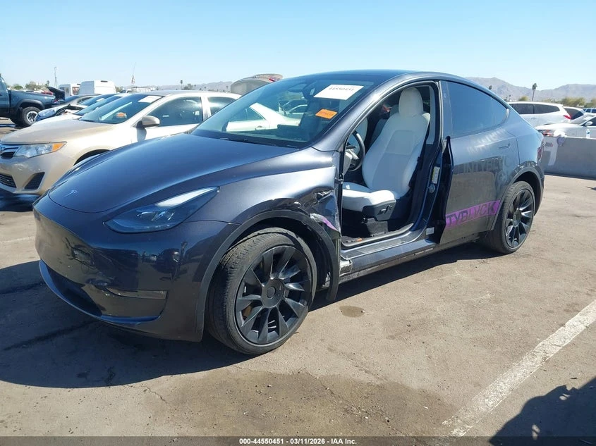 Tesla Model Y Long Range Dual Motor All-Wheel Drive, снимка 6 - Автомобили и джипове - 54273291