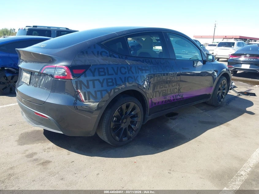Tesla Model Y Long Range Dual Motor All-Wheel Drive, снимка 4 - Автомобили и джипове - 54273291
