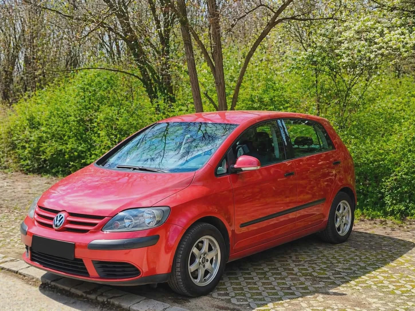 VW Golf Plus, снимка 12 - Автомобили и джипове - 54771645