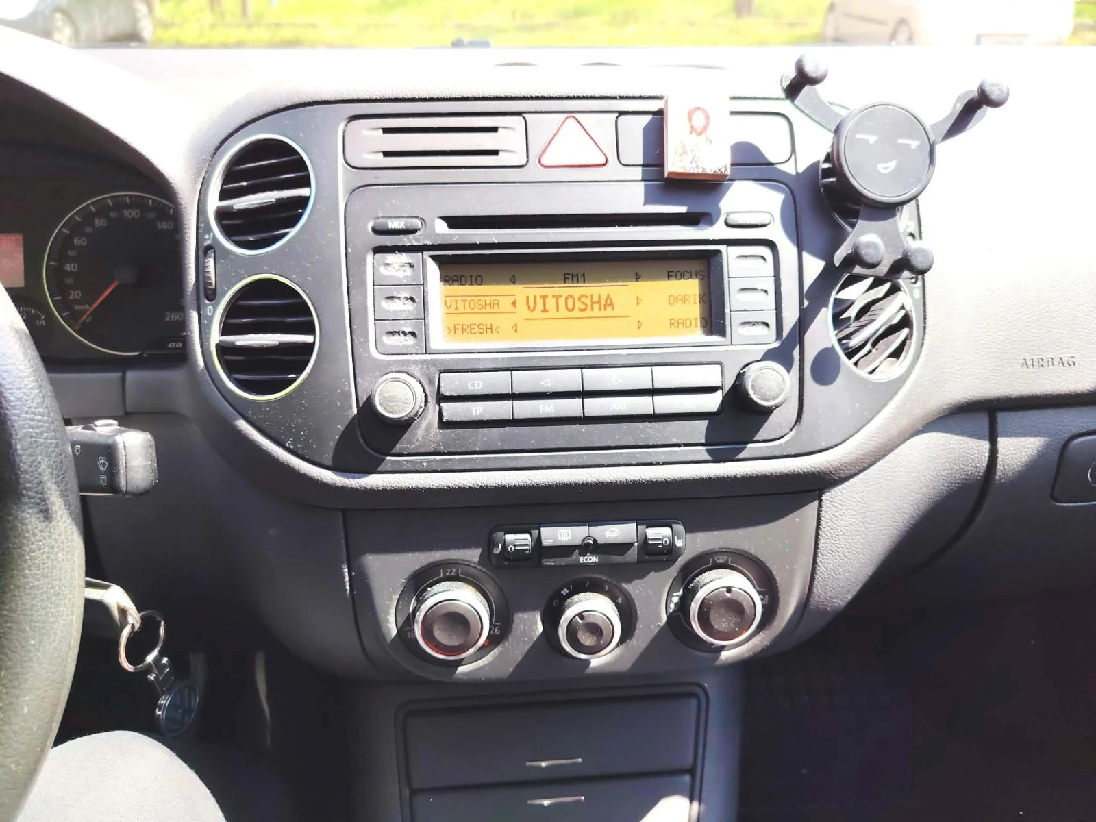 VW Golf Plus, снимка 10 - Автомобили и джипове - 54771645