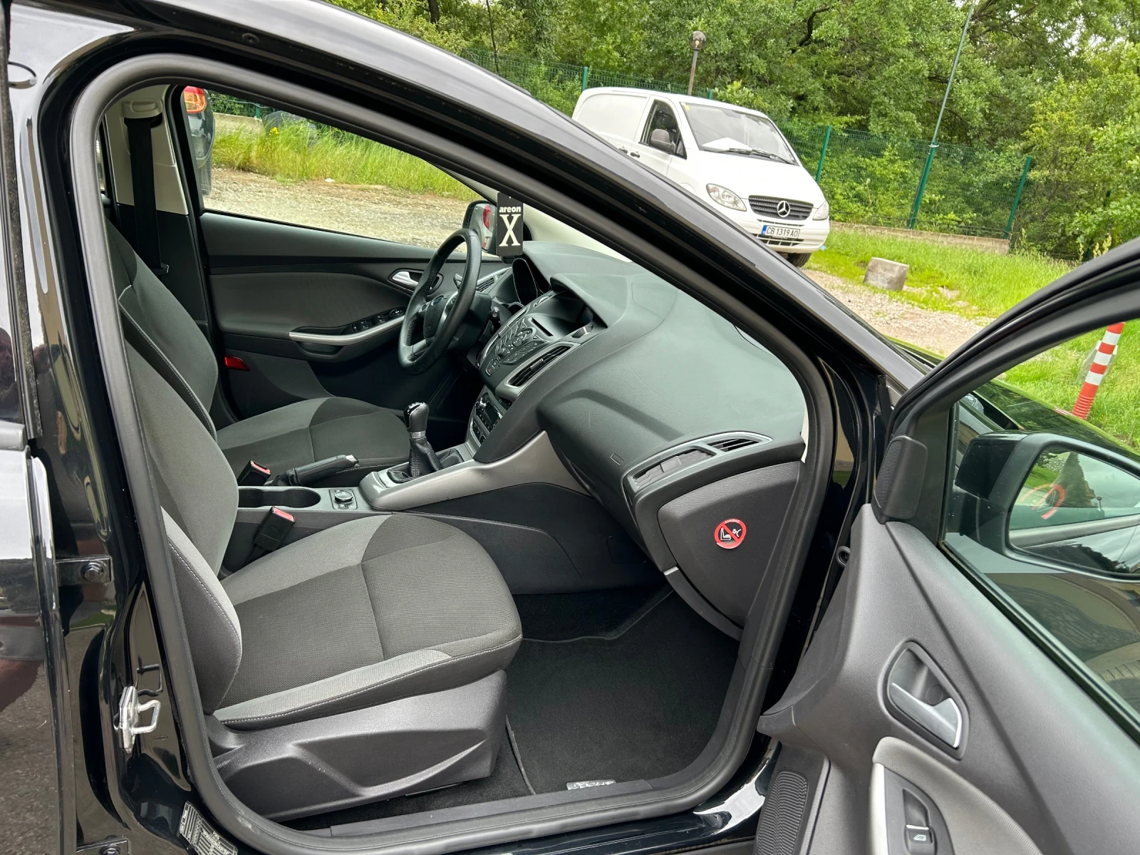 Ford Focus 1.6i 85ks Evro5, снимка 9 - Автомобили и джипове - 54880949