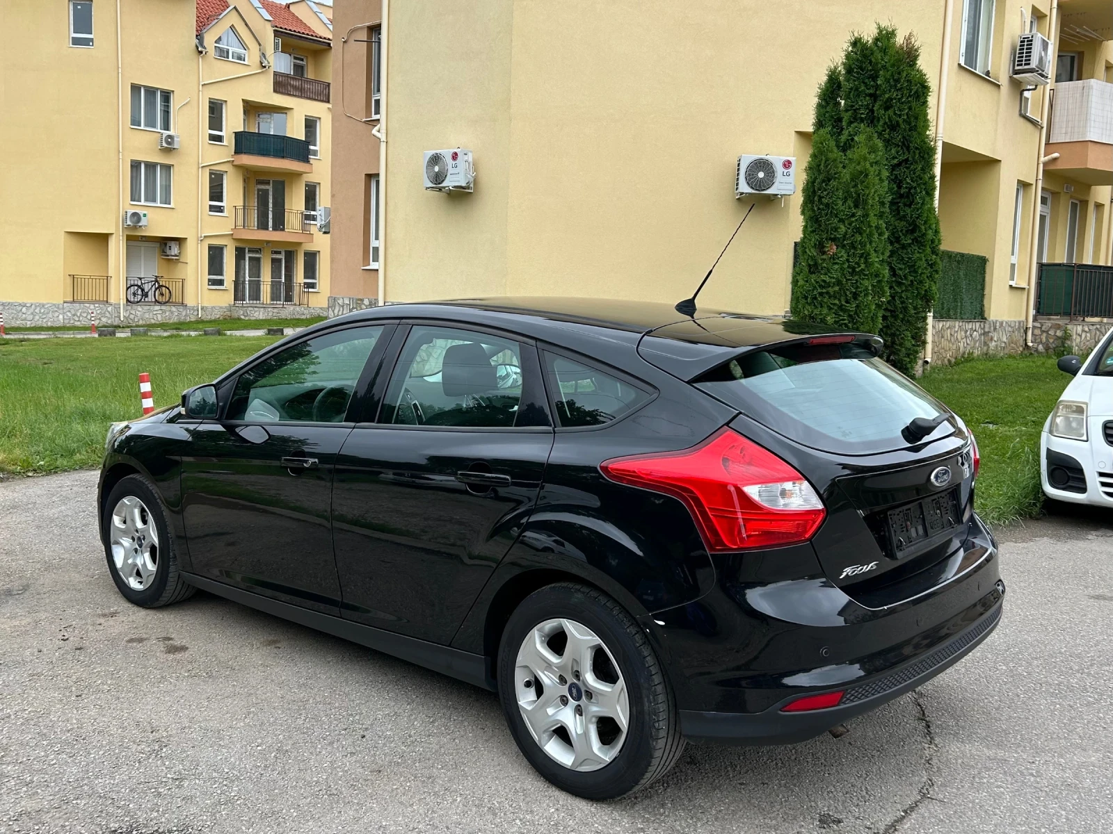 Ford Focus 1.6i 85ks Evro5, снимка 6 - Автомобили и джипове - 54880949