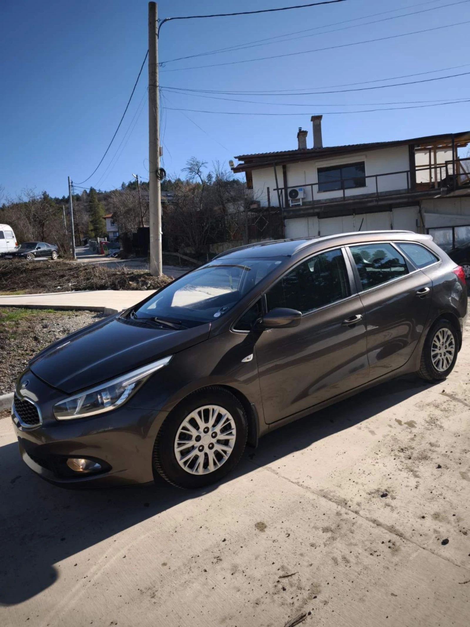 Kia Ceed, снимка 6 - Автомобили и джипове - 55043700