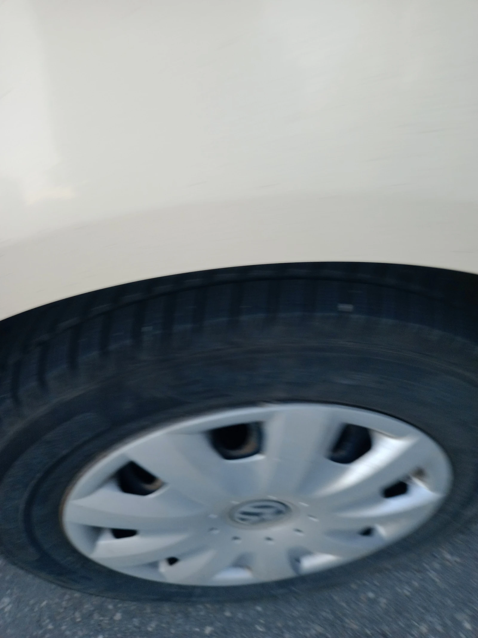VW Touran, снимка 7 - Автомобили и джипове - 55074274