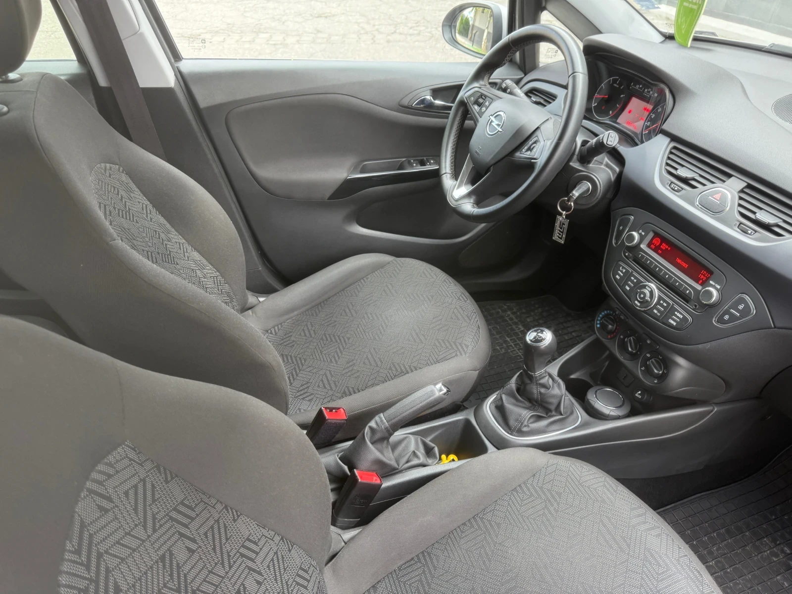 Opel Corsa E, снимка 11 - Автомобили и джипове - 55120240