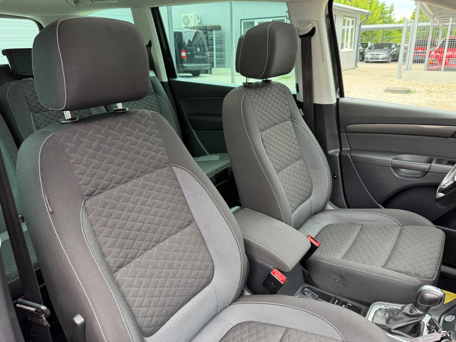 VW Sharan 2.0TDI* FACE* FULL* AVTOMAT* 7MESTA, снимка 17 - Автомобили и джипове - 55211353