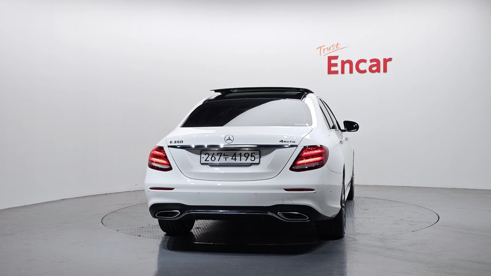 Mercedes-Benz E 350 HUD* ЕЛ. БАГАЖНИК* 360* BLIND SPOT* КРАЙНА ЦЕНА, снимка 4 - Автомобили и джипове - 55435024