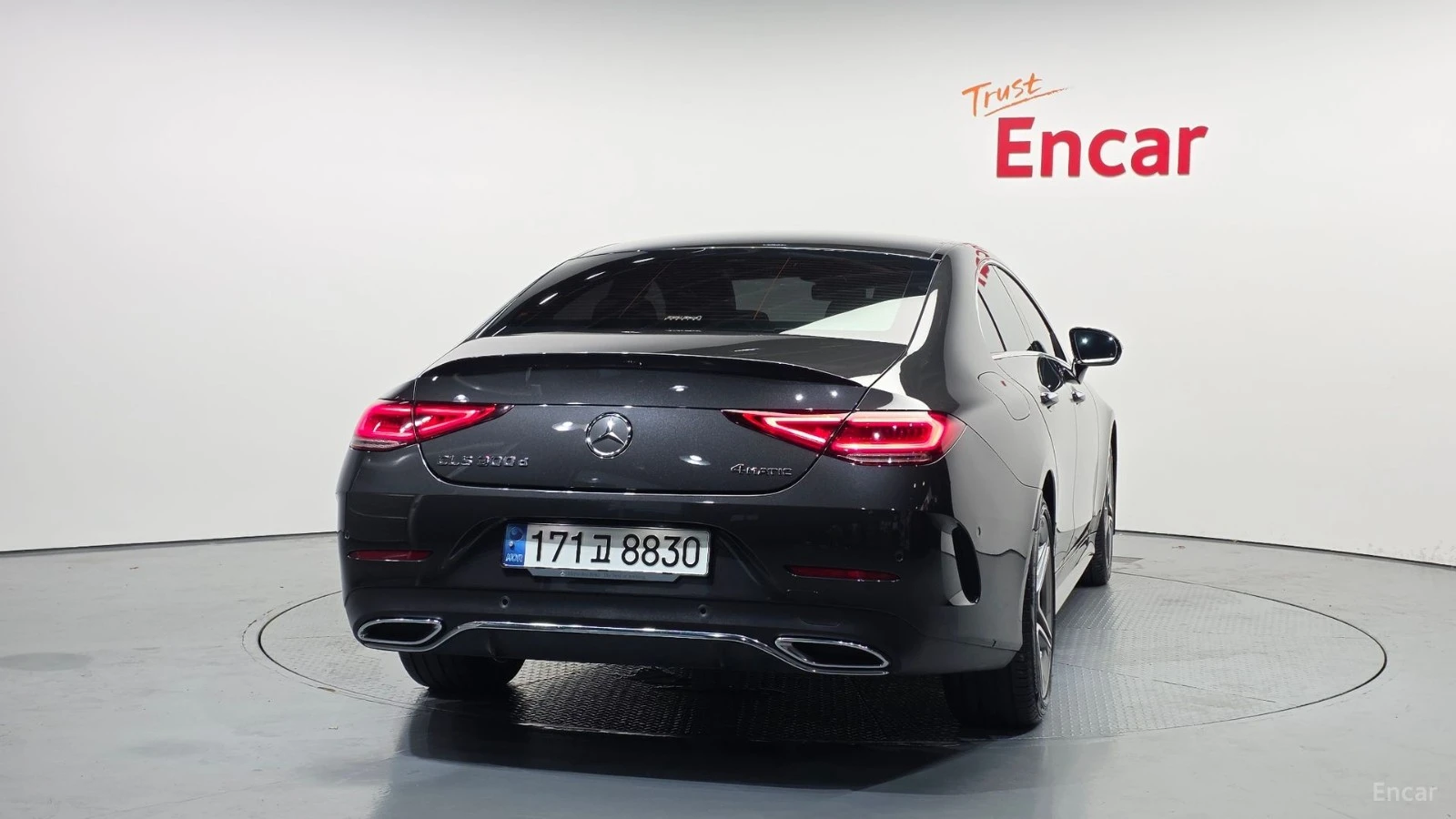 Mercedes-Benz CLS 300d 4MATIC* ЧЕРВЕНА КОЖА* HUD* ПАНО, снимка 4 - Автомобили и джипове - 55443515