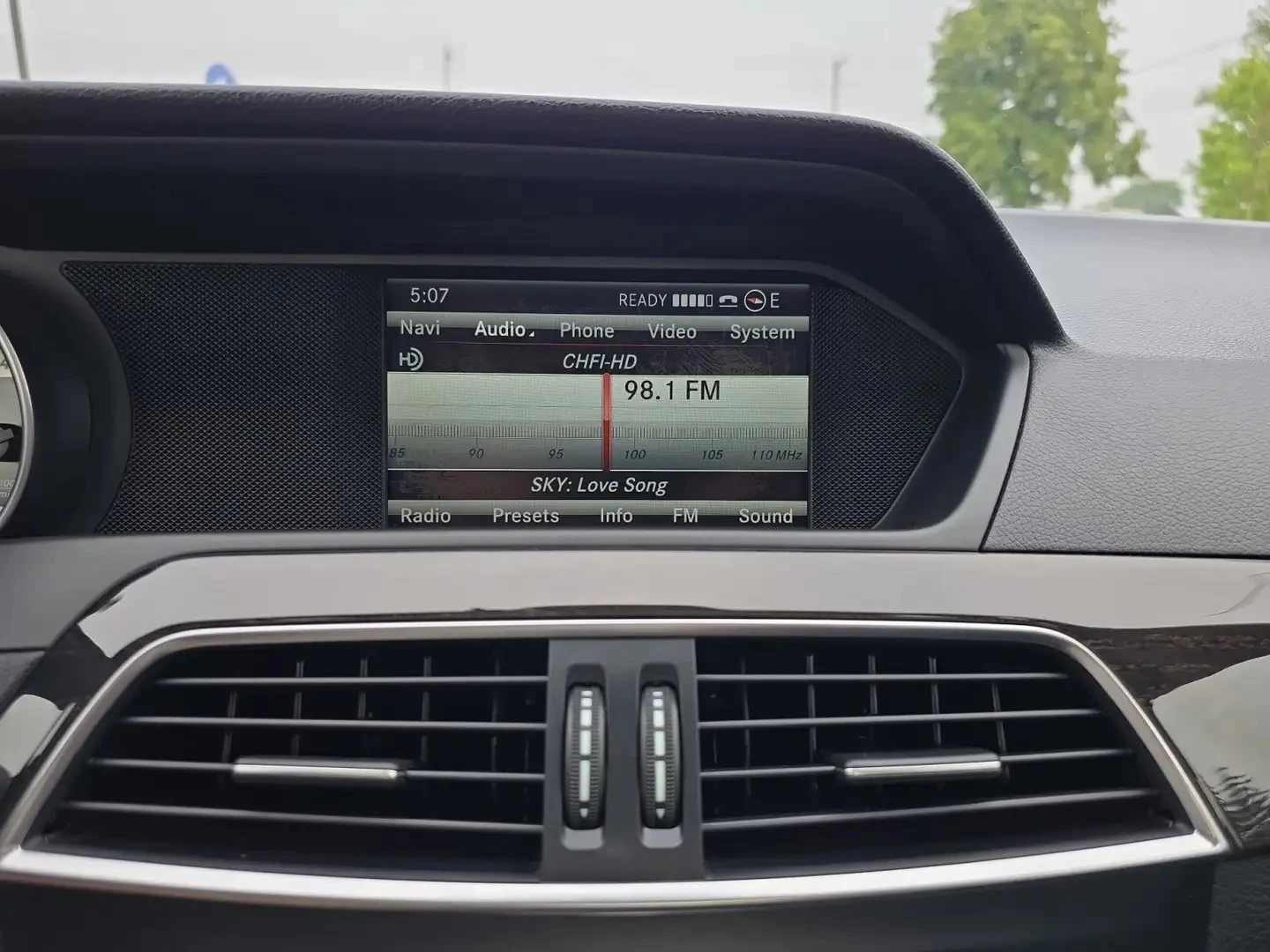 Mercedes-Benz C 350 4MATIC AMG* НАВИ* КАМЕРА* ПАНО* АВТОКРЕДИТ, снимка 12 - Автомобили и джипове - 55624033