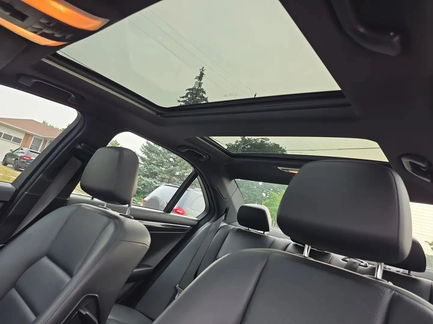 Mercedes-Benz C 350 4MATIC AMG* НАВИ* КАМЕРА* ПАНО* АВТОКРЕДИТ, снимка 16 - Автомобили и джипове - 55624033