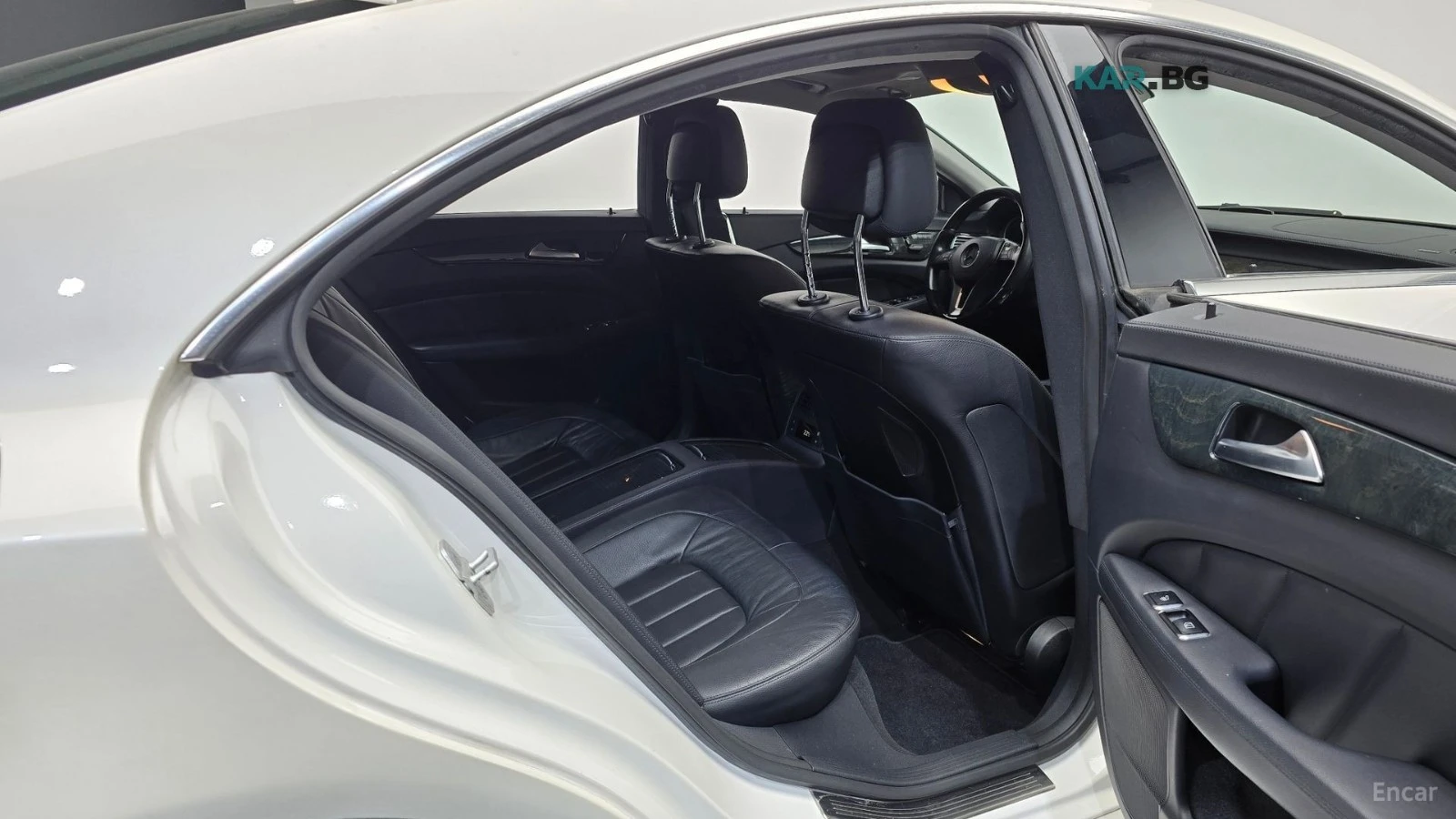 Mercedes-Benz CLS 350 КОЖА* ОБДУХВ* НАВИ* ПАНО* КАМЕРА, снимка 9 - Автомобили и джипове - 56121502