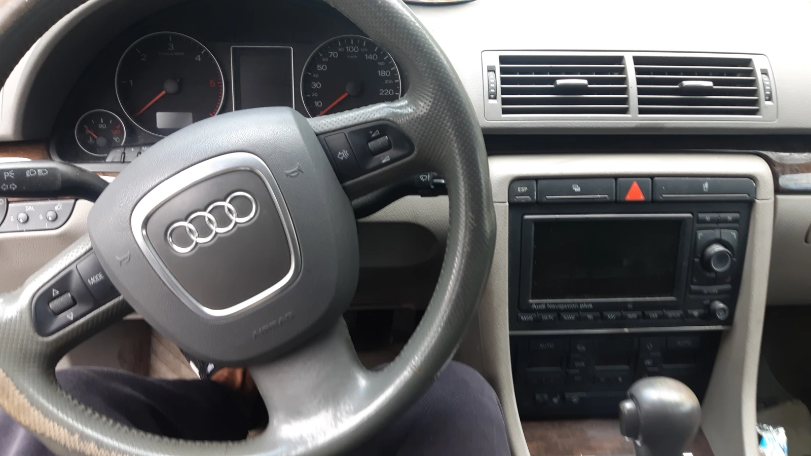 Audi A4, снимка 8 - Автомобили и джипове - 56619112