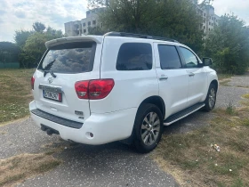 Toyota Sequoia 5.7HEMI 7+ 1, снимка 2