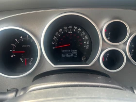 Toyota Sequoia 5.7HEMI 7+ 1, снимка 11