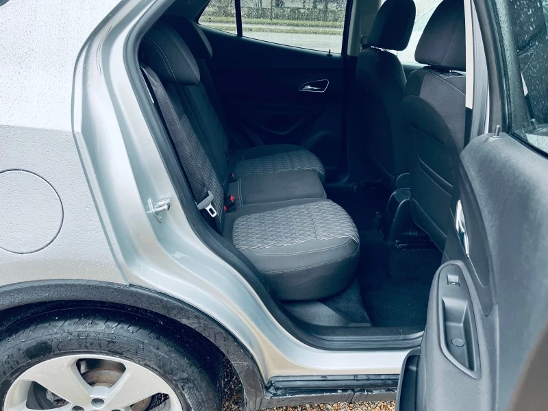 Opel Mokka 1.6 CDTI NAVI 4x4, снимка 14 - Автомобили и джипове - 39278301