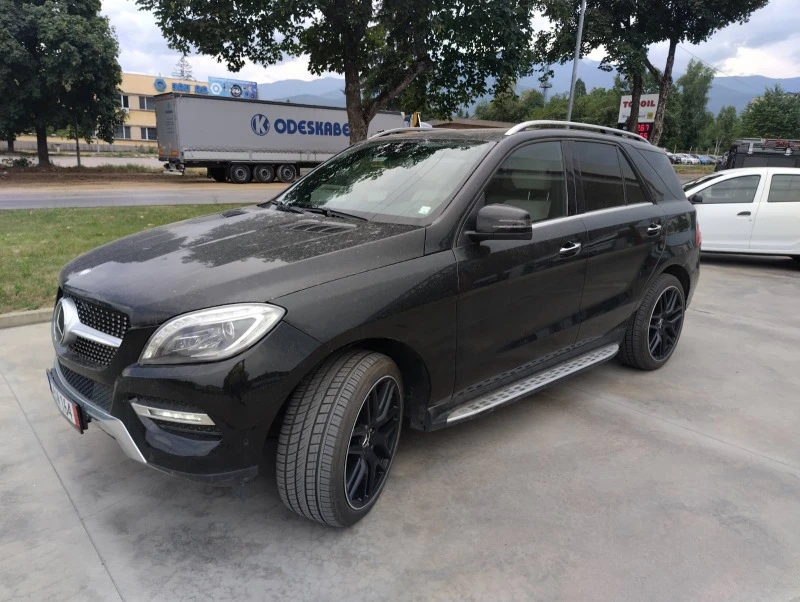 Mercedes-Benz ML 350 Bluetec, AMG Face, Edition 1, Offroad, снимка 4 - Автомобили и джипове - 47239198