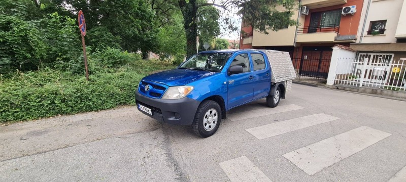 Toyota Hilux 2.5 D-4D , снимка 6 - Автомобили и джипове - 46605378