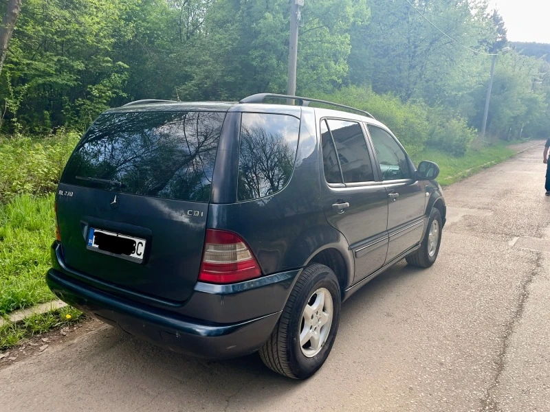 Mercedes-Benz ML 270, снимка 4 - Автомобили и джипове - 46653044