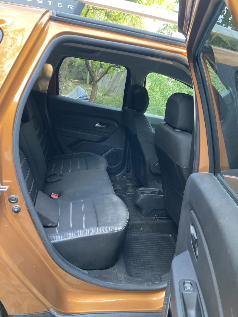 Dacia Duster 1.5DCI Prestige, снимка 9 - Автомобили и джипове - 51589290