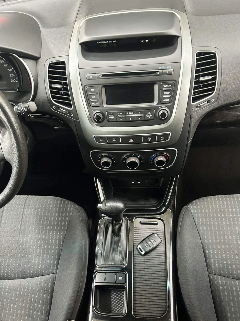 Kia Sorento 2.2-7мес.4* 4 SWISS, снимка 5 - Автомобили и джипове - 52098237