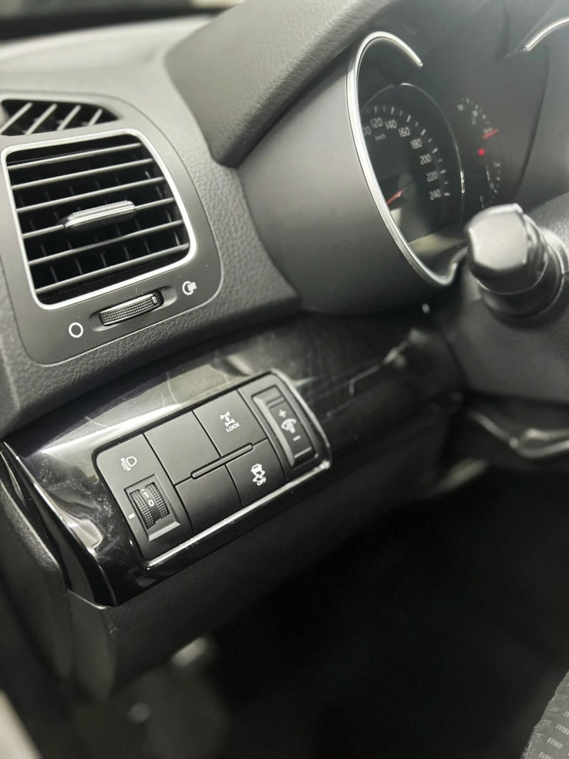 Kia Sorento 2.2-7мес.4* 4 SWISS, снимка 14 - Автомобили и джипове - 52098237