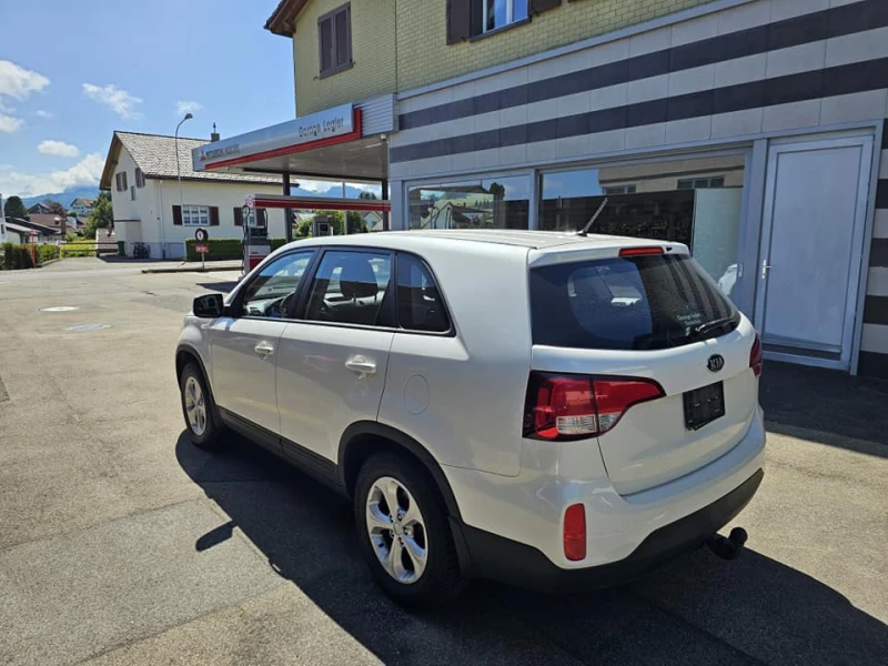 Kia Sorento 2.2-7мес.4* 4 SWISS, снимка 3 - Автомобили и джипове - 52098237