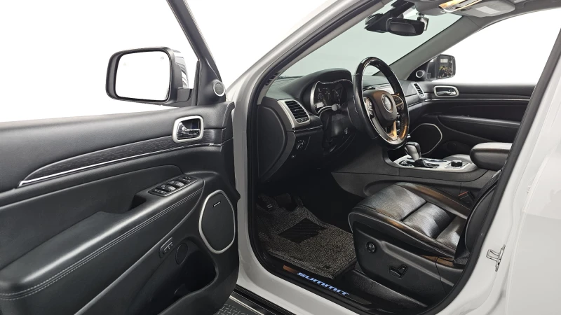Jeep Grand cherokee 3.6 SUMMIT WK2 autogeorge.com, снимка 9 - Автомобили и джипове - 52800030