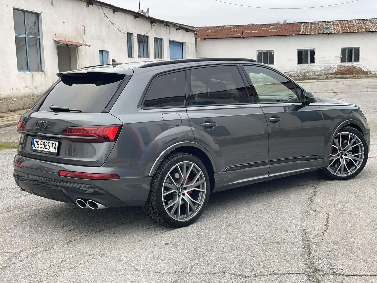 Audi SQ7 Exclusive-510ps - изображение 4