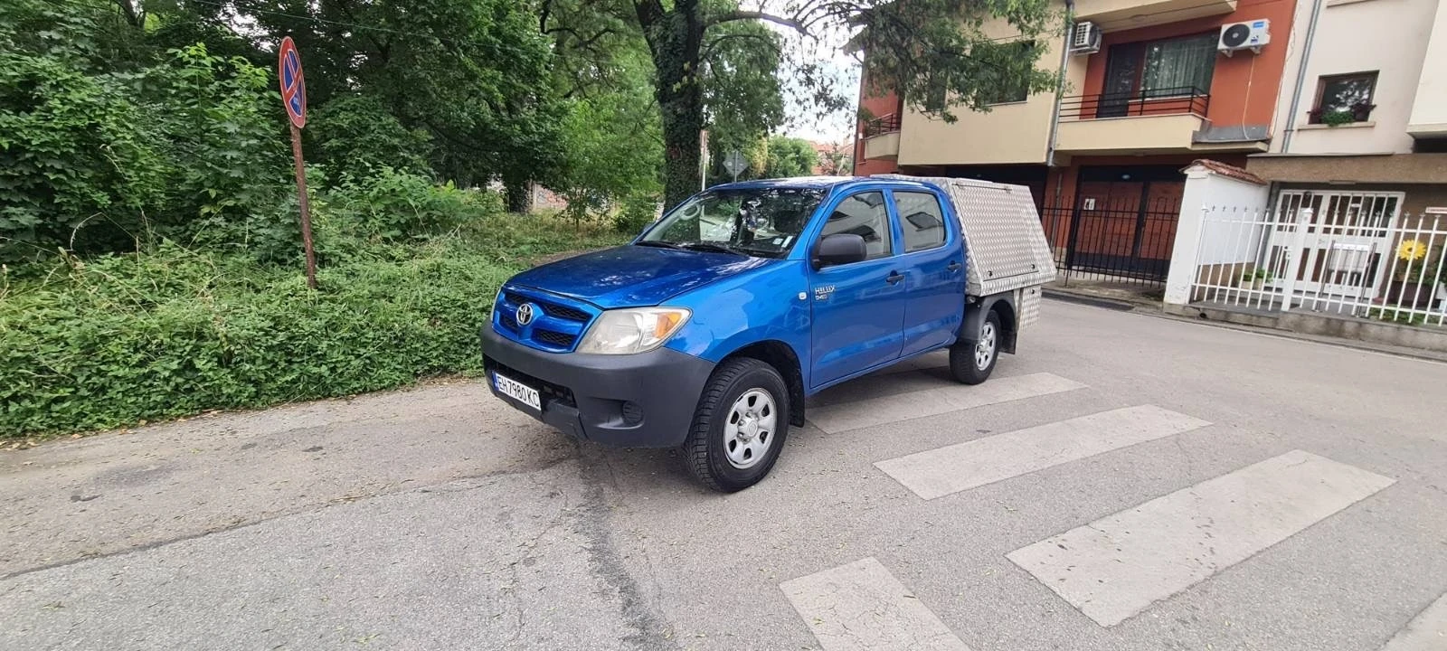 Toyota Hilux 2.5 D-4D  - изображение 6