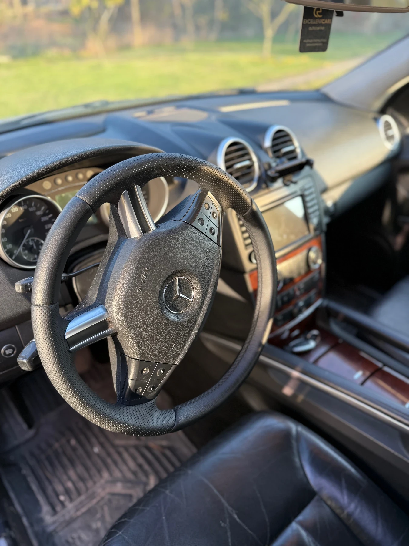 Mercedes-Benz ML 320  - изображение 3