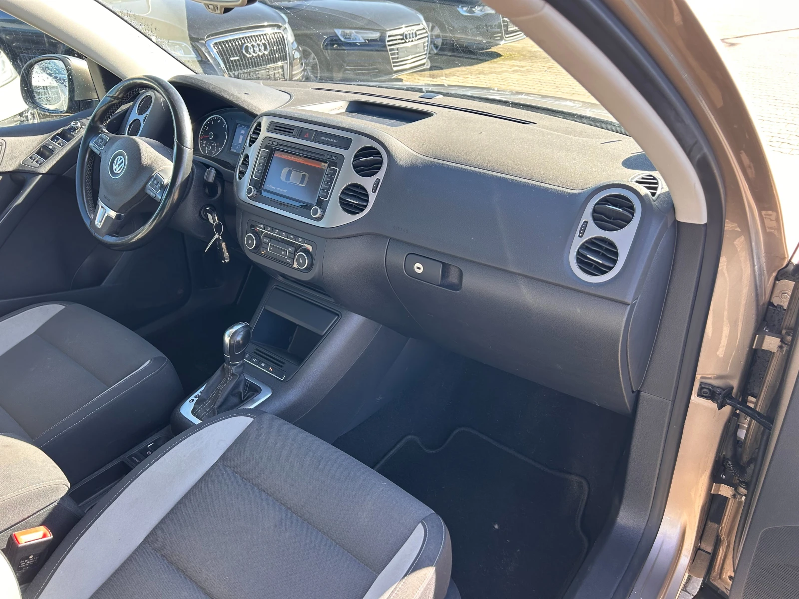 VW Tiguan 2.0TSI 4MOTION AVTOMAT/NAVI EURO 5 | Mobile.bg   11