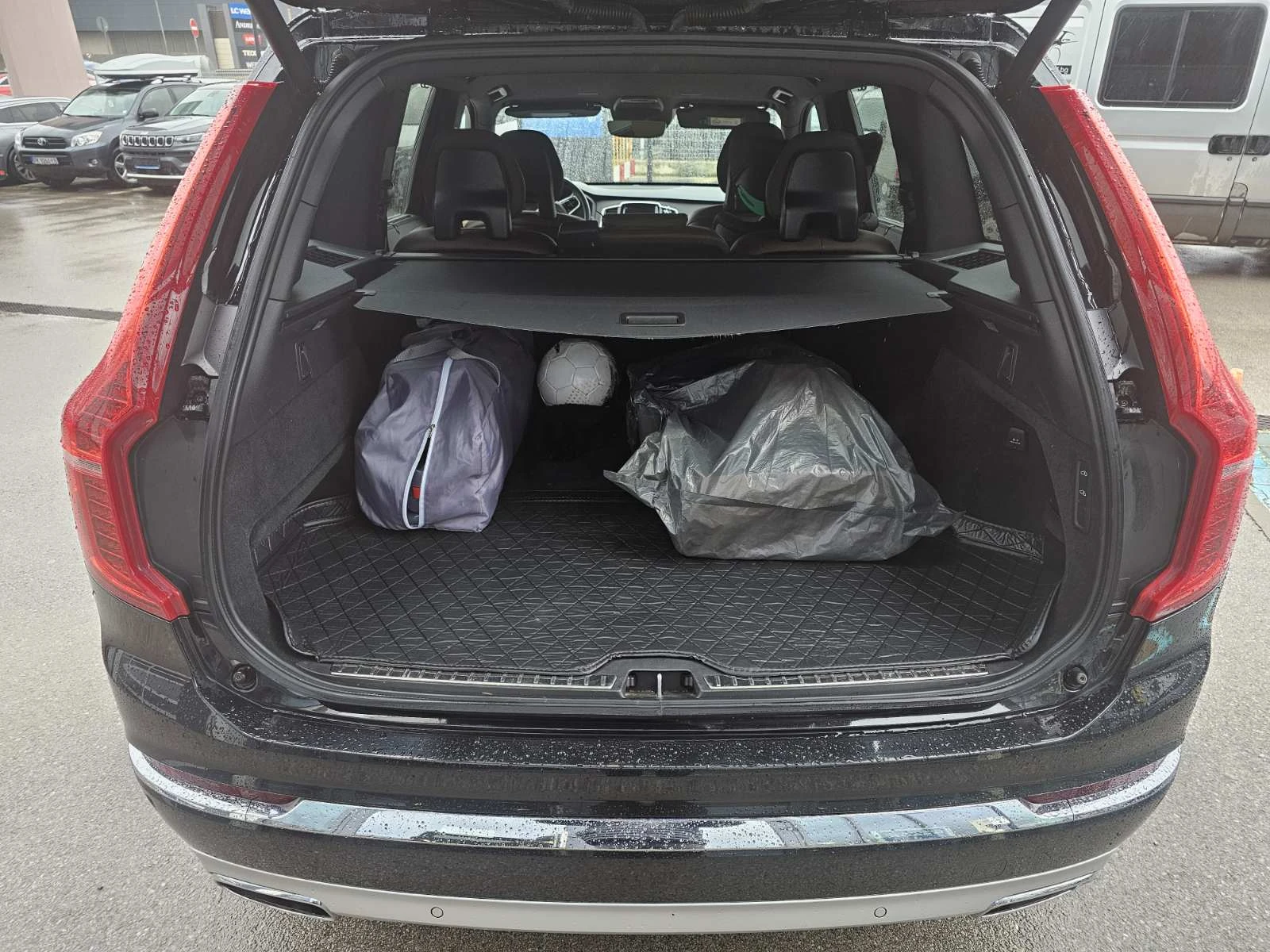 Volvo Xc90 2.0 Hybrid 300hp, снимка 16 - Автомобили и джипове - 54358984