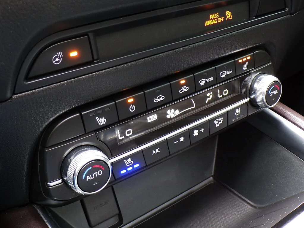Mazda CX-5 SIGNATURE* BOSE* HEAD UP* DISTRONIC* ОБДУХВАНЕ, снимка 13 - Автомобили и джипове - 55282922