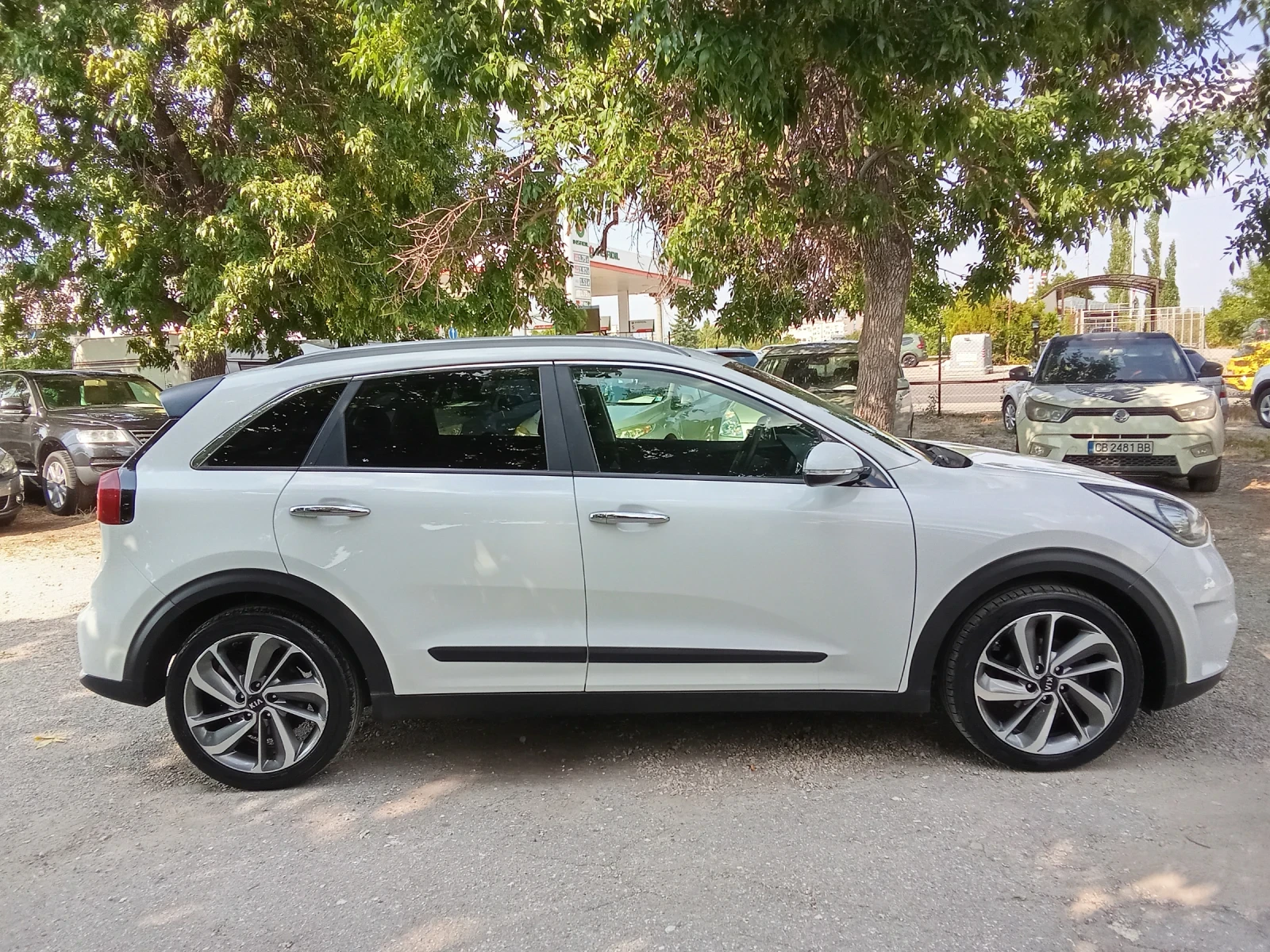 Kia Niro 1.6 Eco Hybrid-Android Auto/Apple CarPlay, снимка 5 - Автомобили и джипове - 55577137