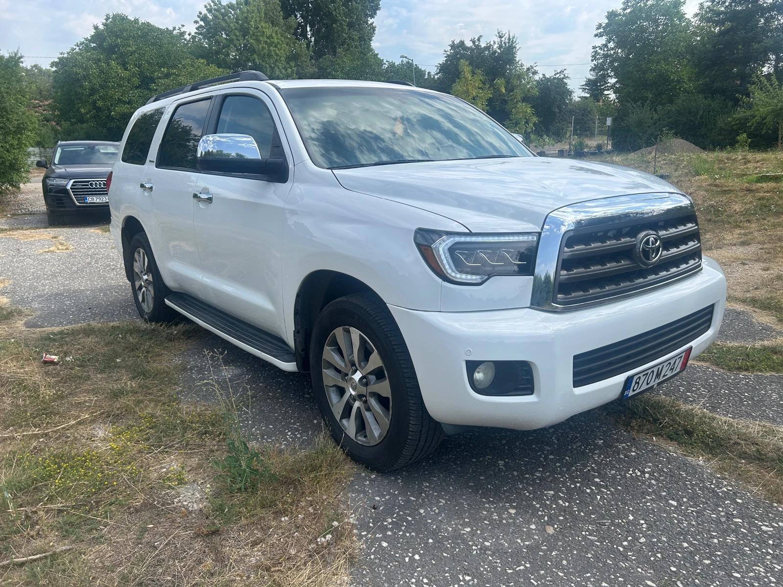 Toyota Sequoia 5.7HEMI 7+ 1, снимка 16 - Автомобили и джипове - 55652020