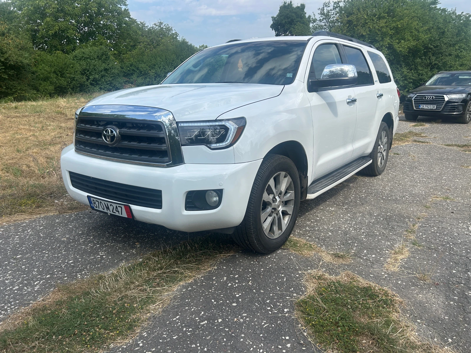 Toyota Sequoia 5.7HEMI 7+ 1