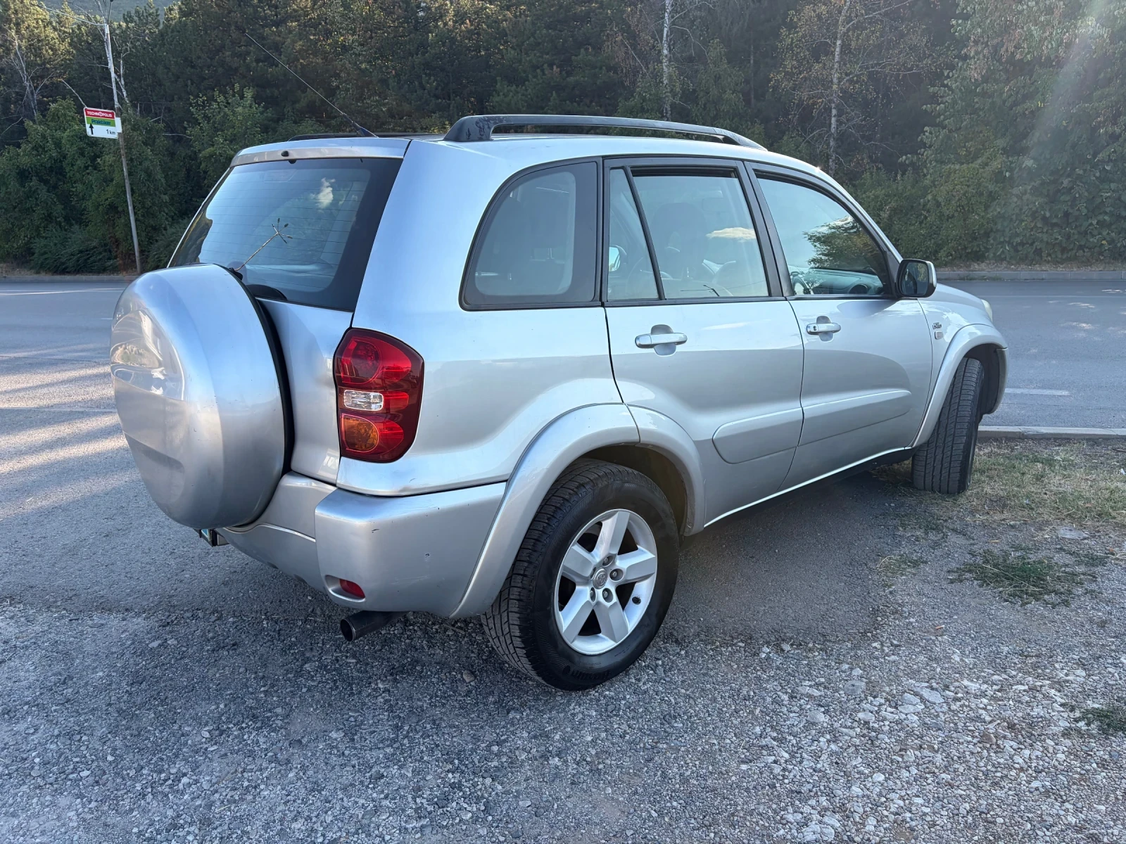 Toyota Rav4 Feisa, снимка 5 - Автомобили и джипове - 55729630