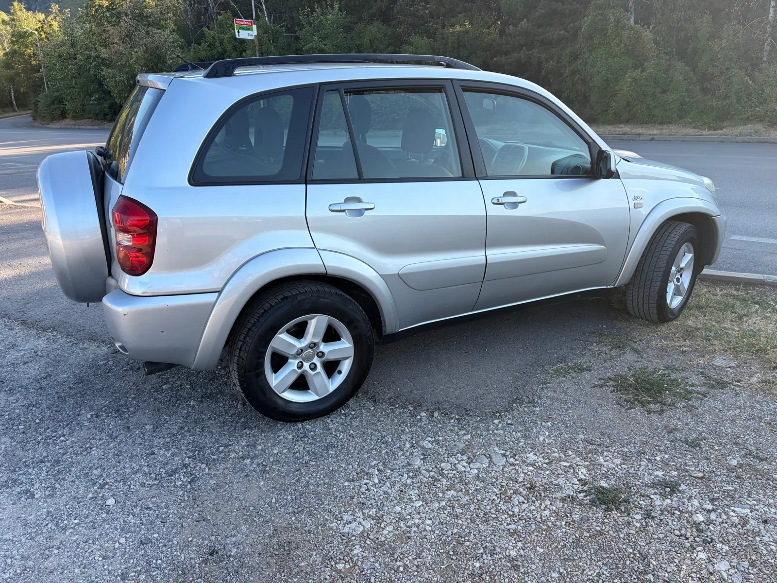 Toyota Rav4 Feisa, снимка 6 - Автомобили и джипове - 55729630