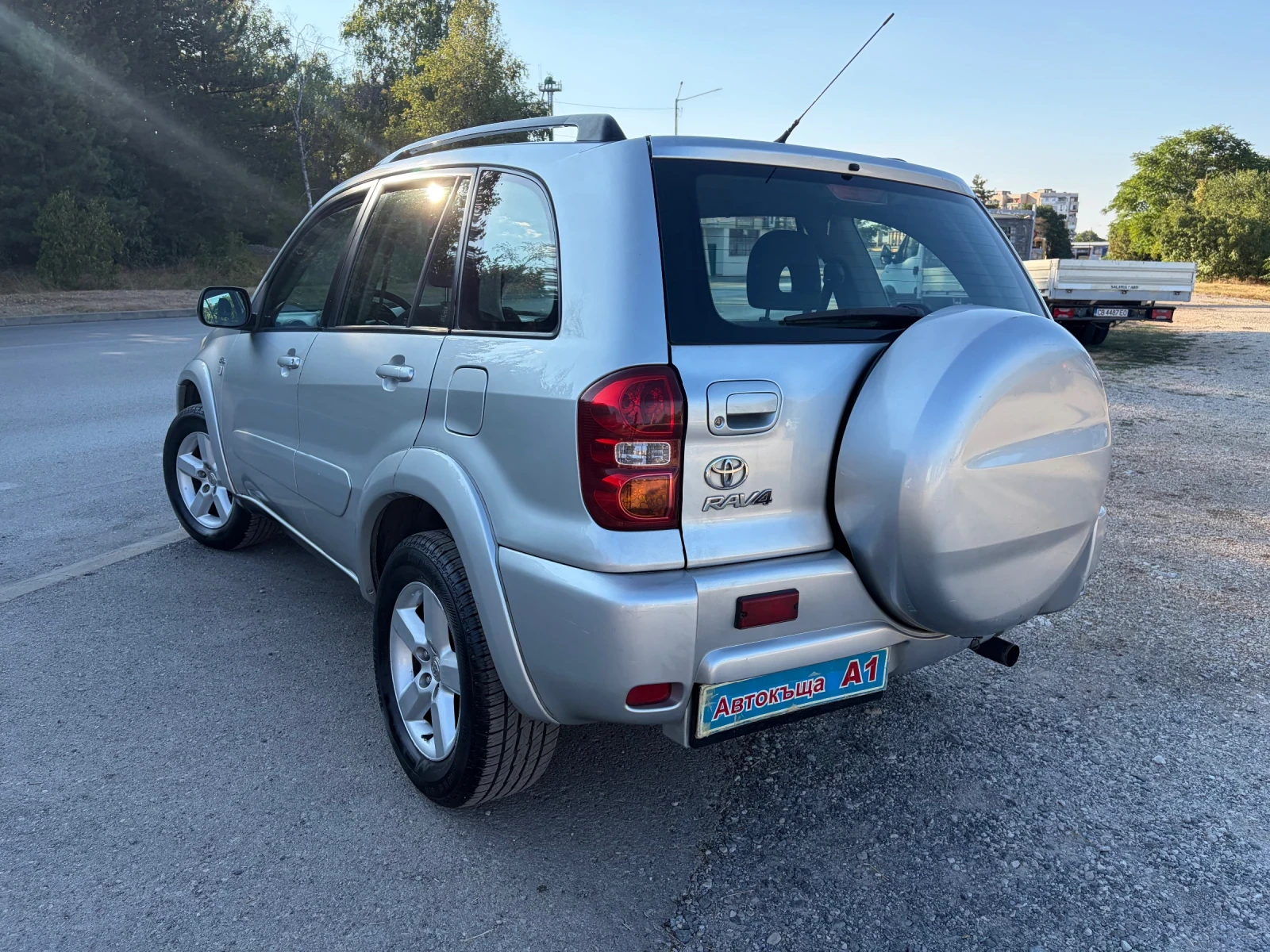Toyota Rav4 Feisa, снимка 4 - Автомобили и джипове - 55729630