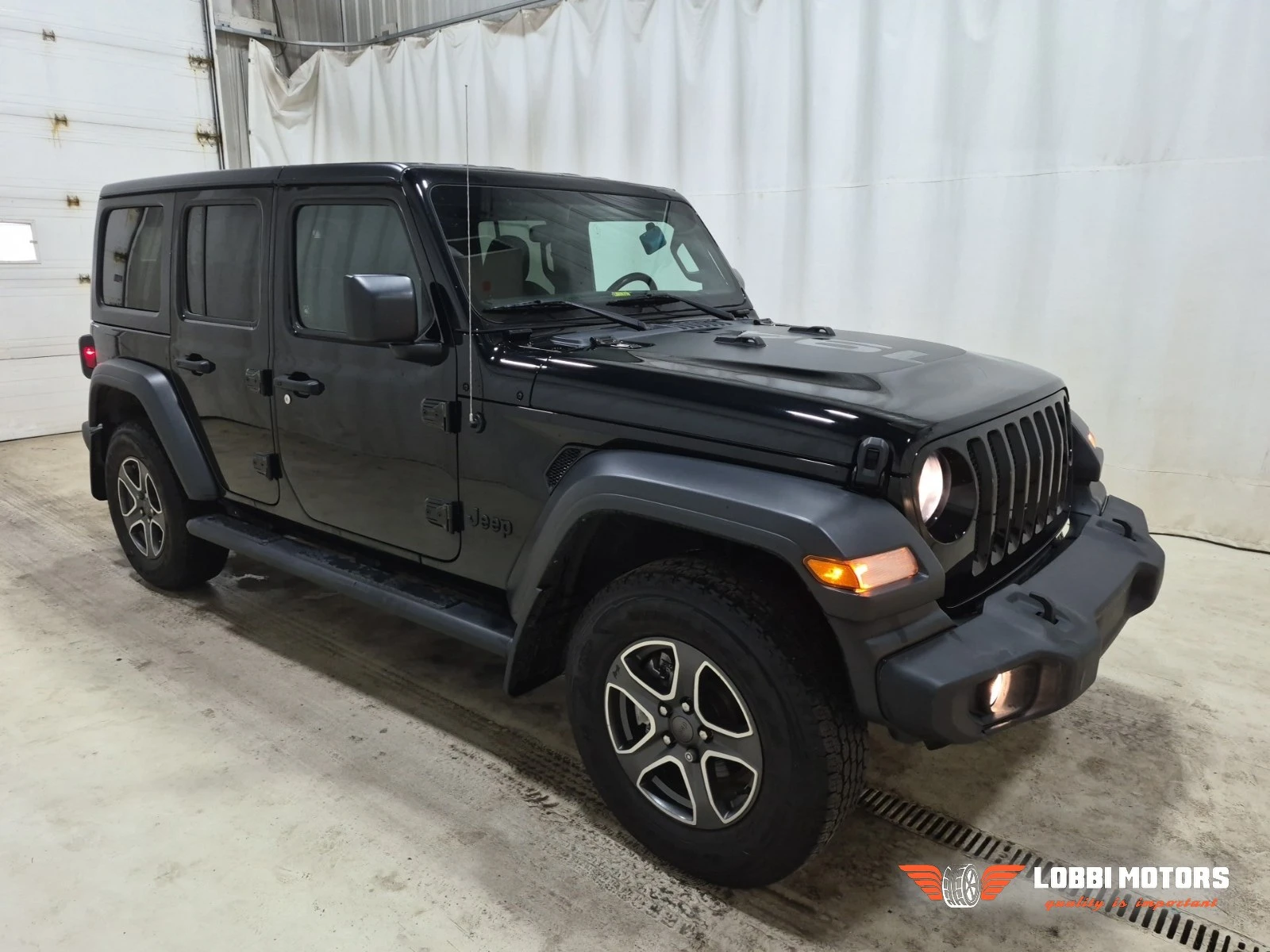 Jeep Wrangler, снимка 2 - Автомобили и джипове - 55955729