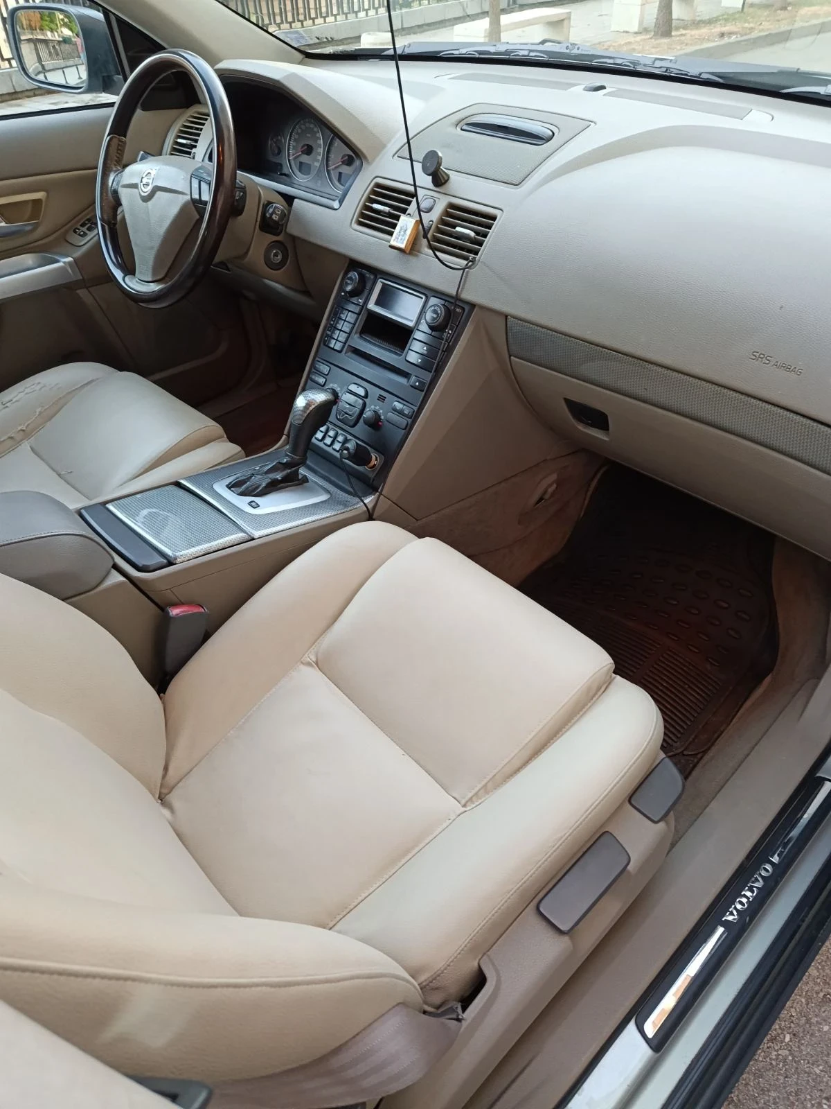 Volvo Xc90, снимка 5 - Автомобили и джипове - 56053883
