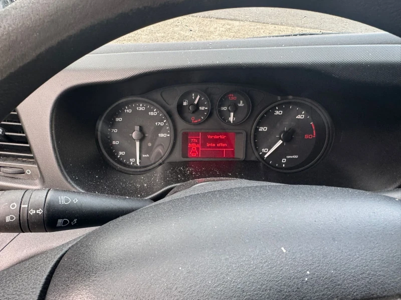 Iveco Daily 35s18* КОМПОЗИЦИЯ* Борд* ШВЕЙЦАРИЯ* , снимка 13 - Бусове и автобуси - 52487519