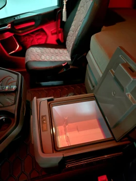 Scania R 450, снимка 11