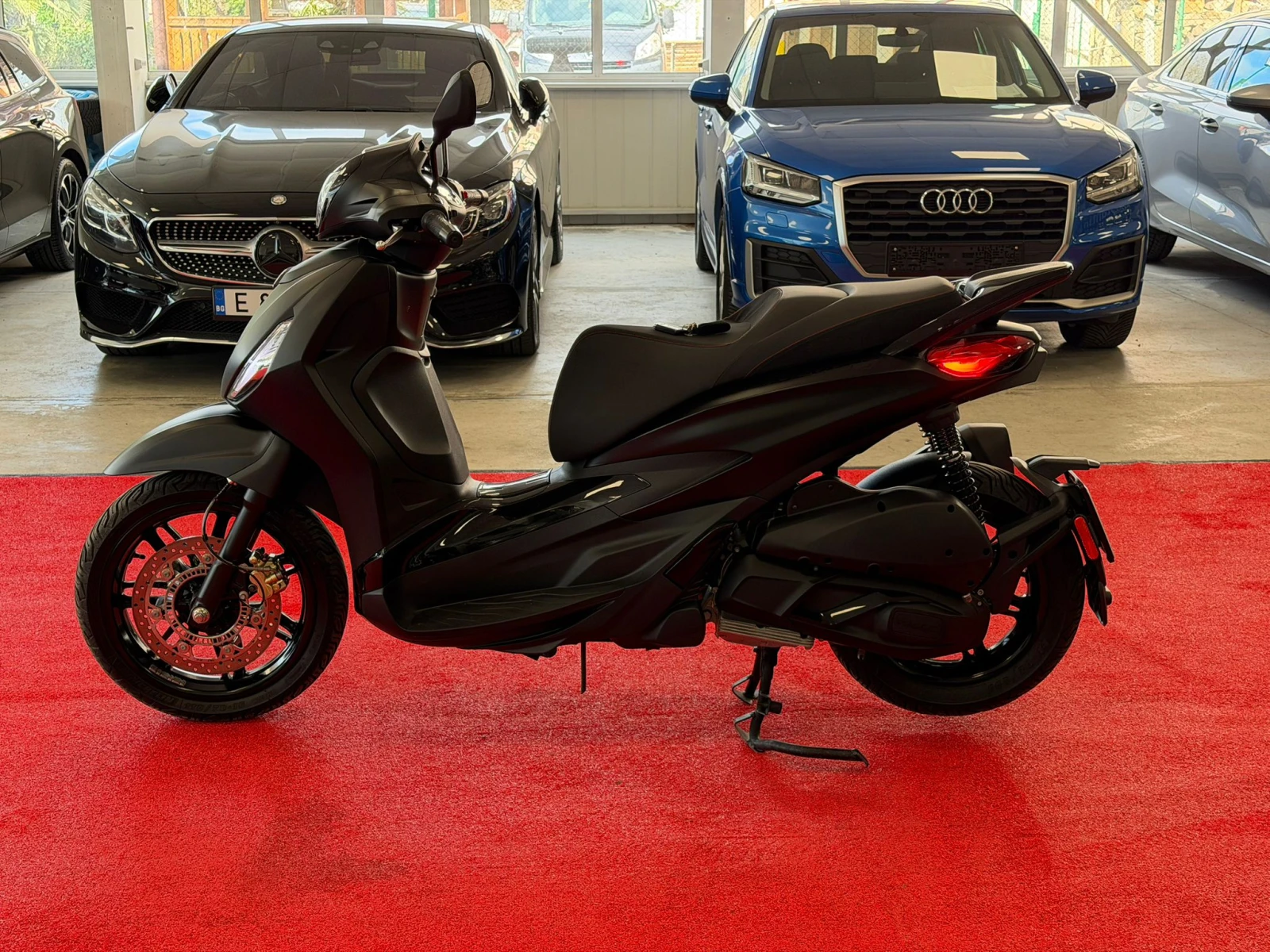 Piaggio Beverly 1561КМ, снимка 3 - Мотоциклети и мототехника - 54076790